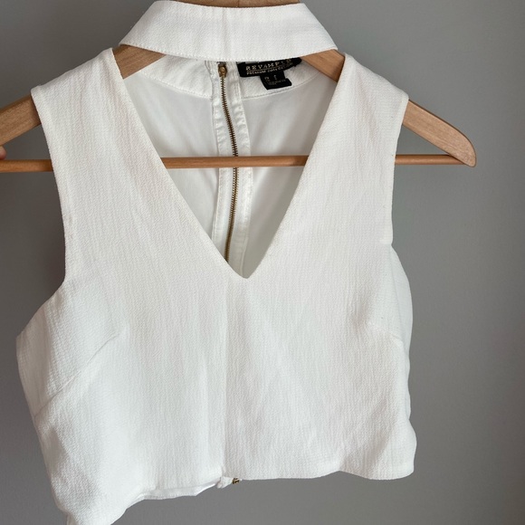 💙3/$30•White Crop Top 🤩✨ - Picture 2 of 4